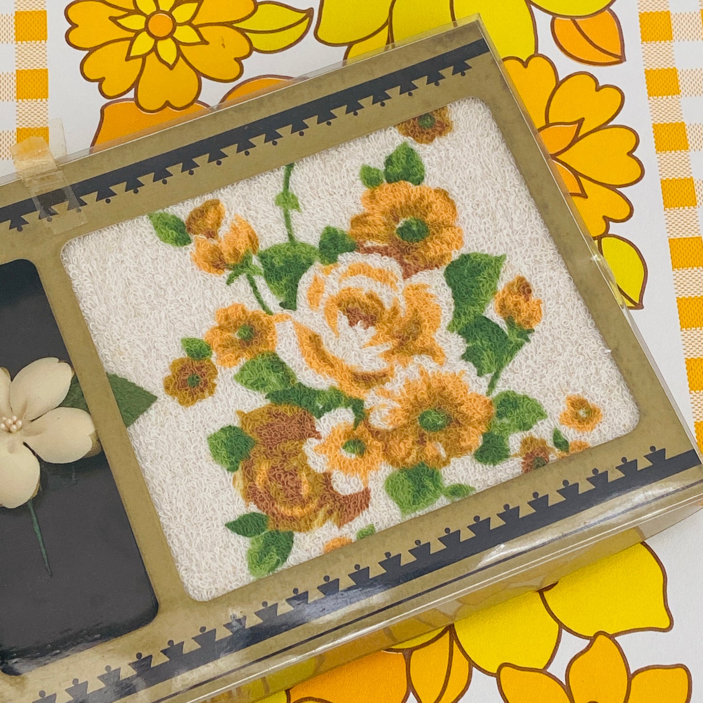 BOXED Face Washer Hand Towel VINTAGE Floral Charming Yellow