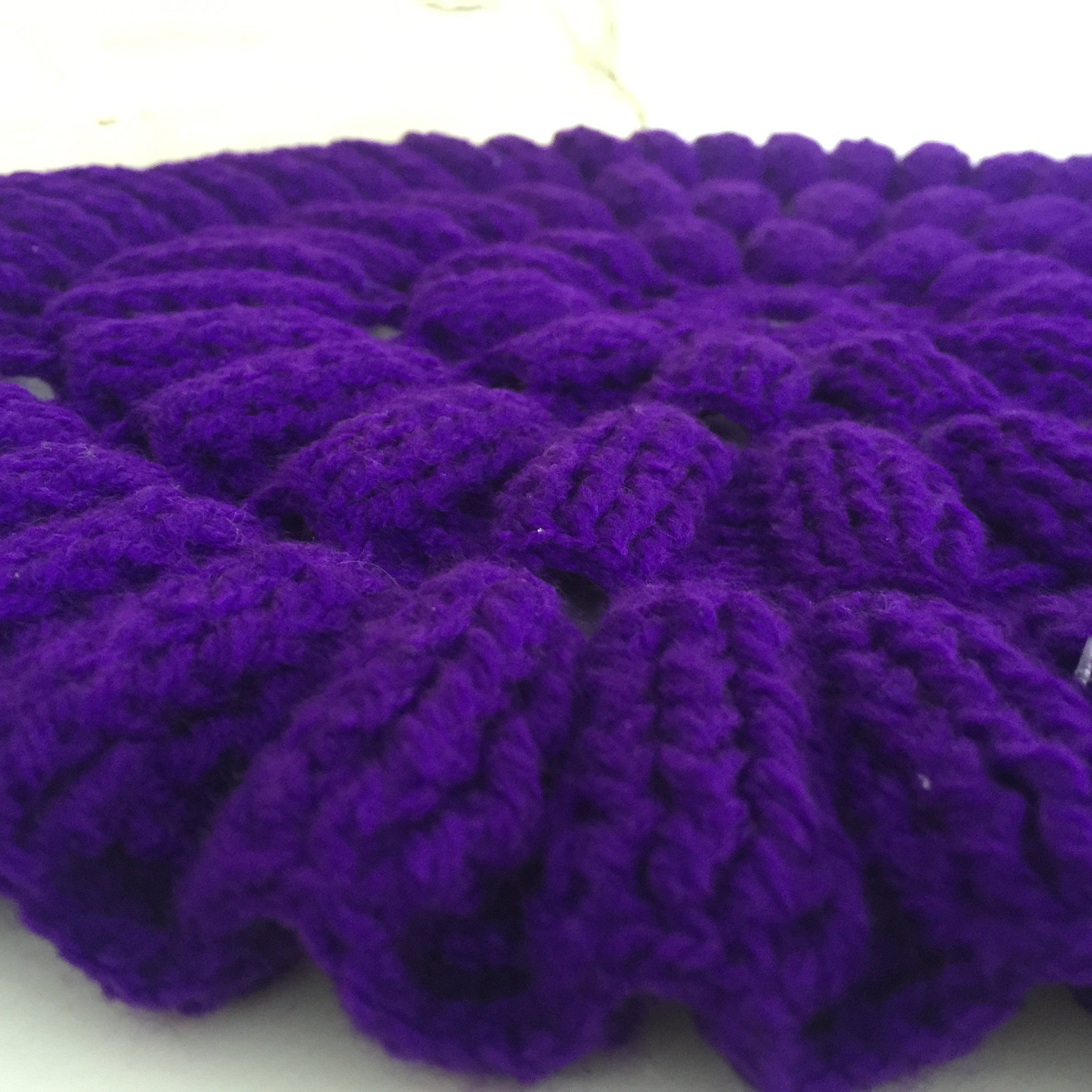 CHUNKY Vintage PURPLE Retro Table Display Doiley KNIT Chic