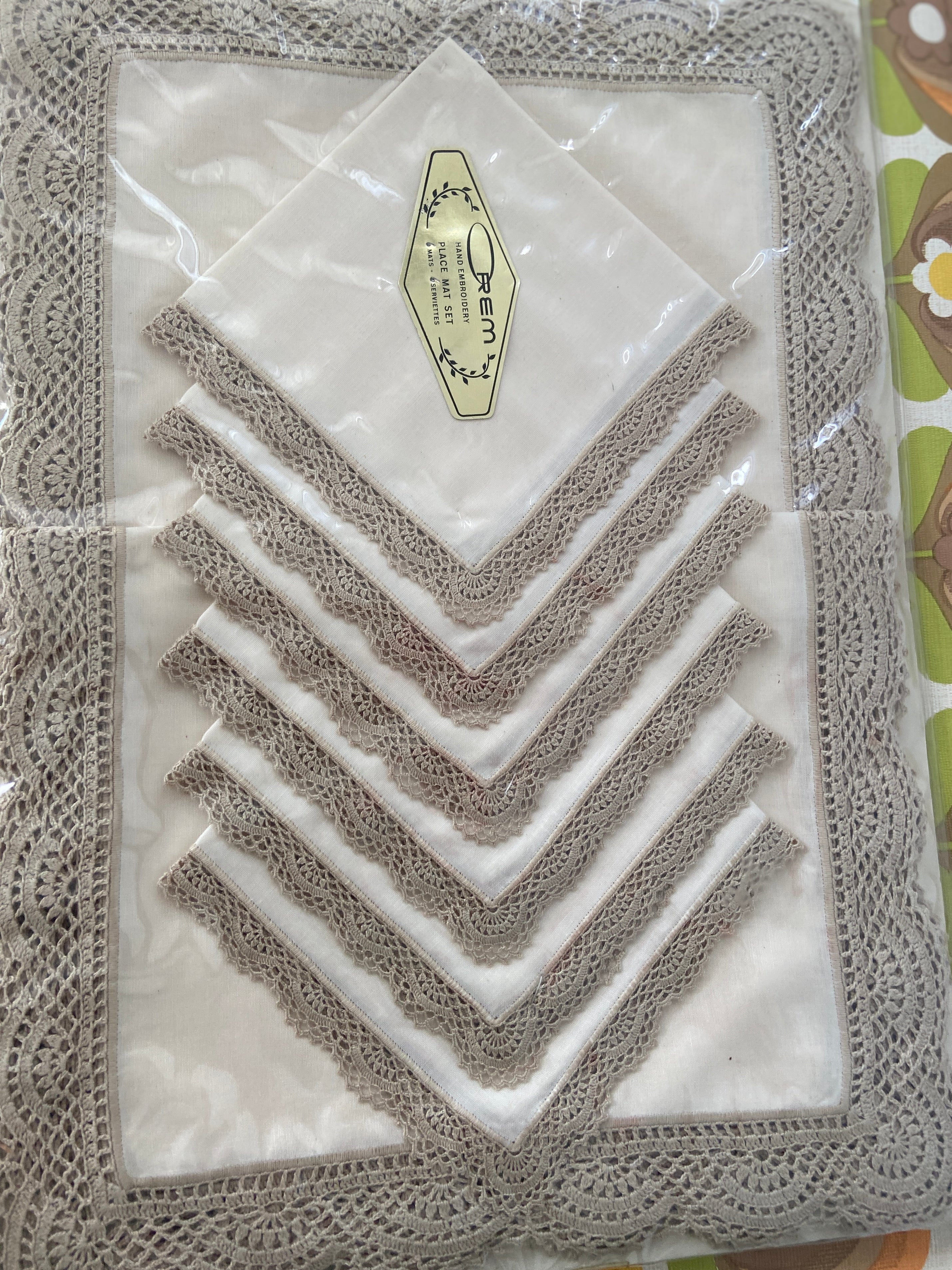 OREM Vintage UNUSED Placemat SET Serviettes