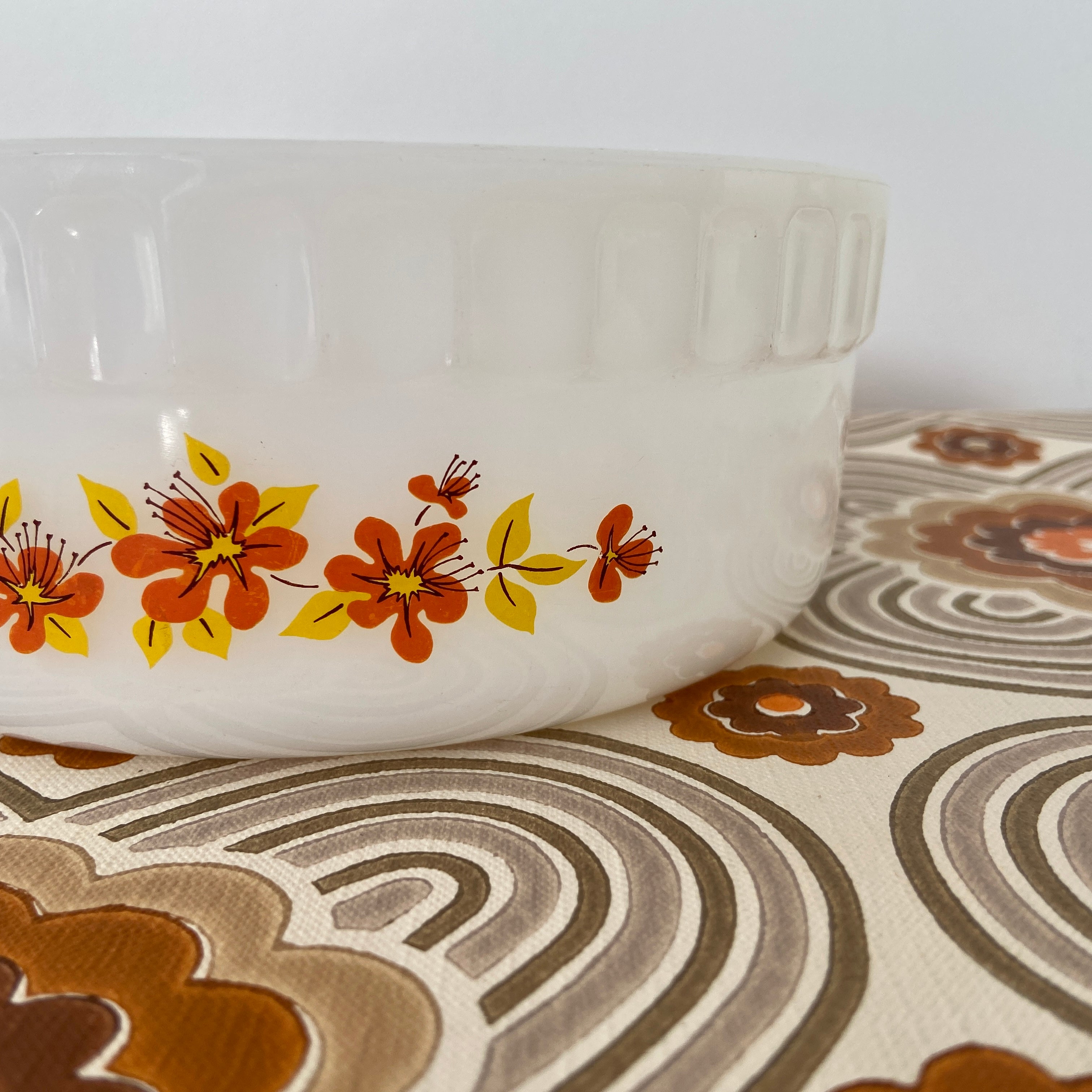 Cute Floral Crown Ovenware Casserole Dish VINTAGE