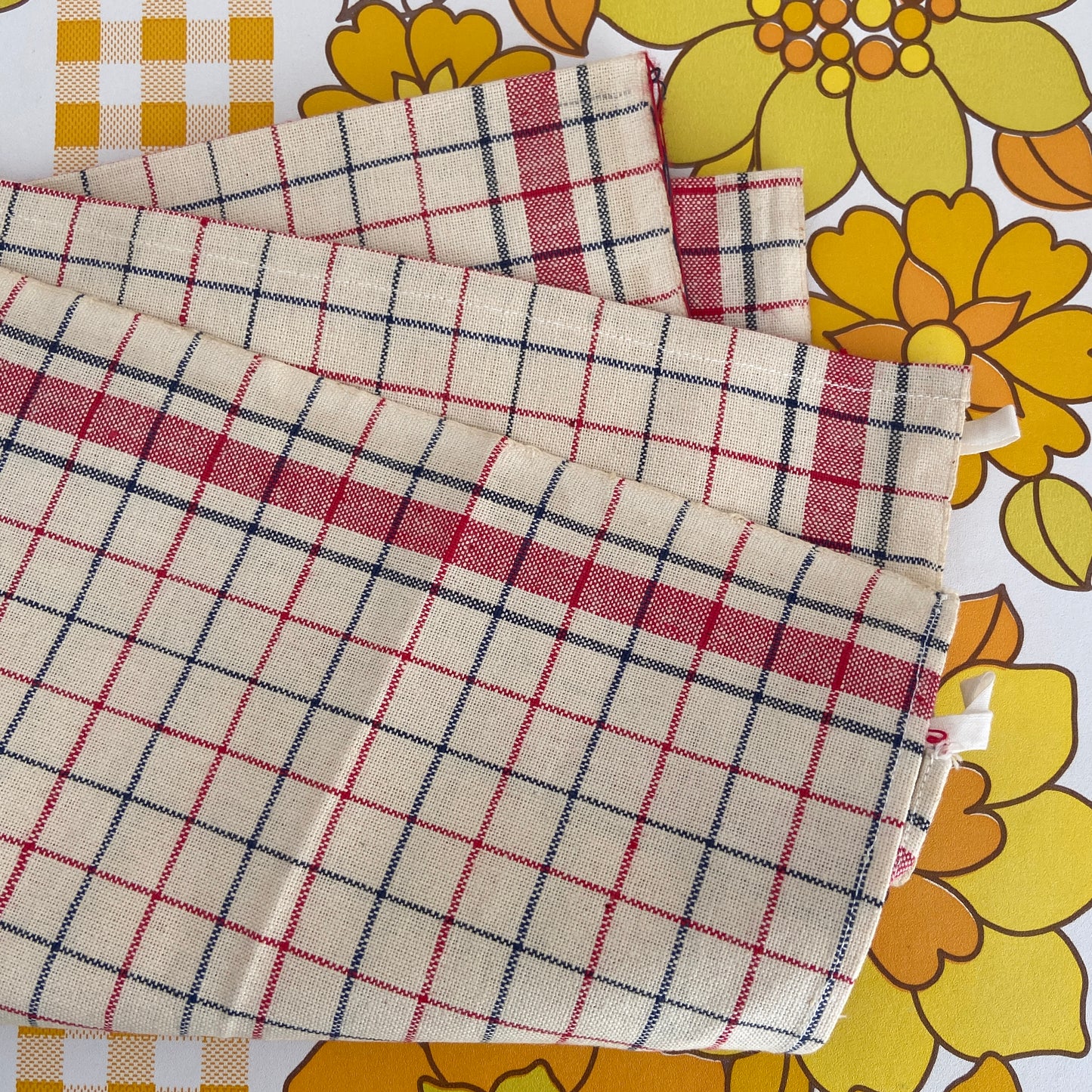 UNUSED Place Mats Serviettes Square Tea Towels X 6