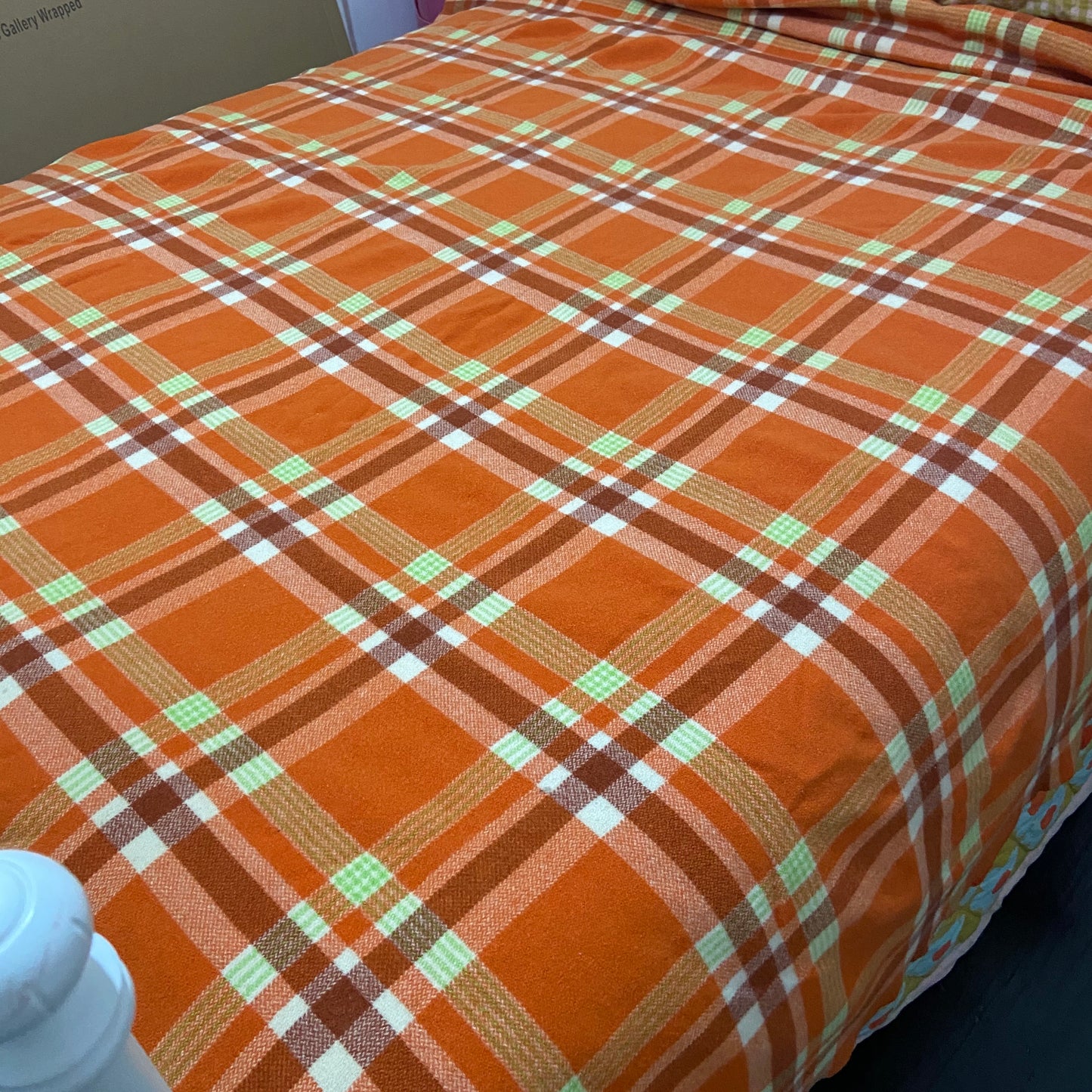 ORANGE Blanket Checked RETRO Bedroom Clean Vintage 70's Charm
