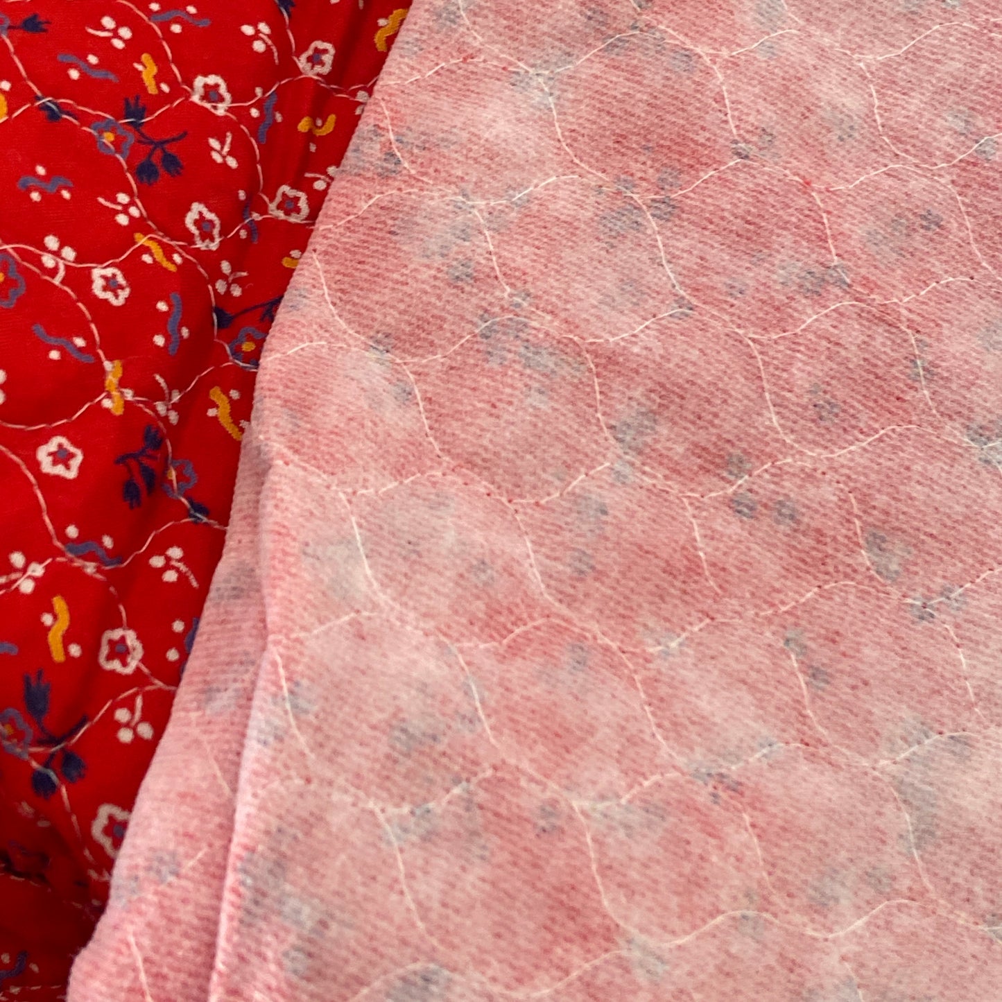 140cms Quilted Cotton Red Floral Fabric VINTAGE Sewing