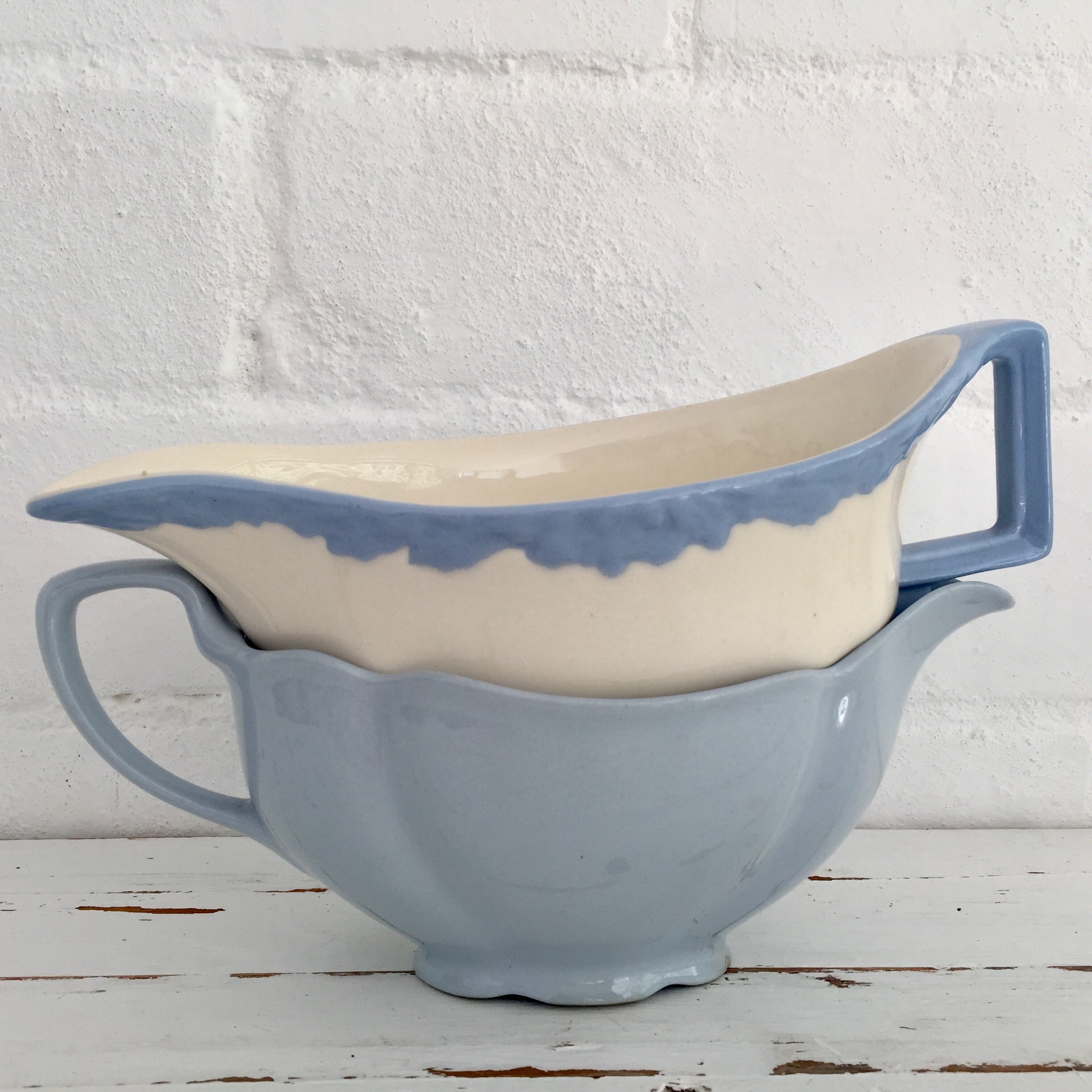 English Oak Johnson Bros Gravy Jug Boat BLUE Vintage