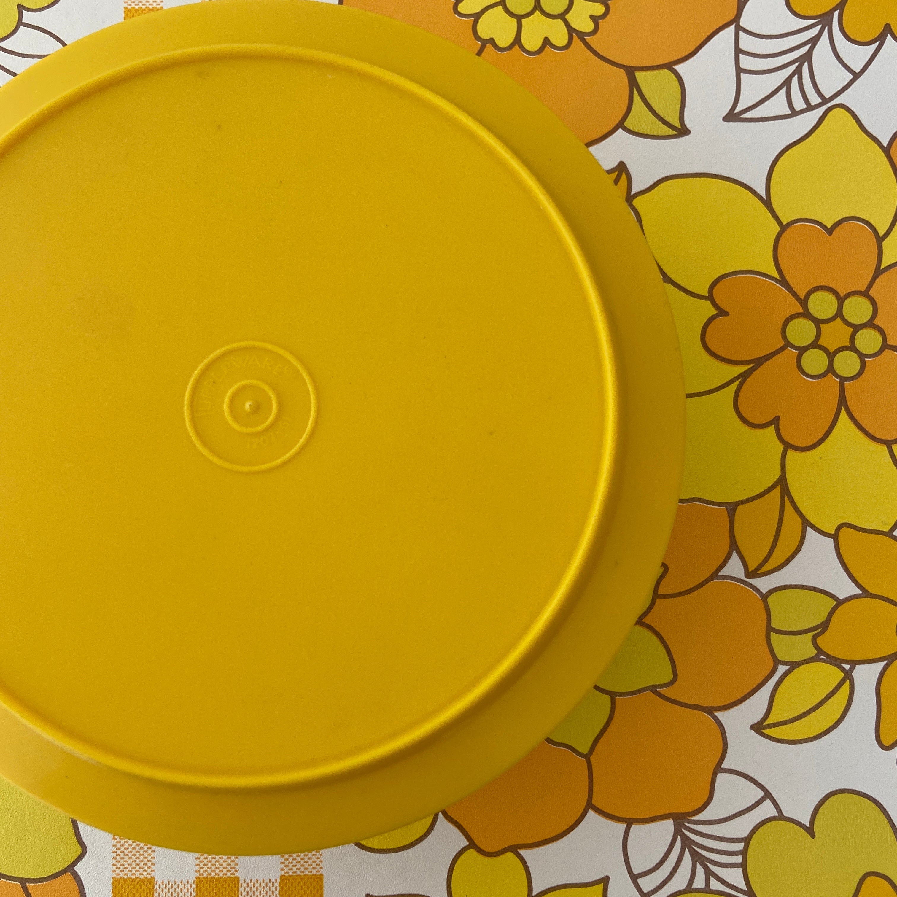 Cool Deep Tupperware Yellow Retro Kitchen Storage Container