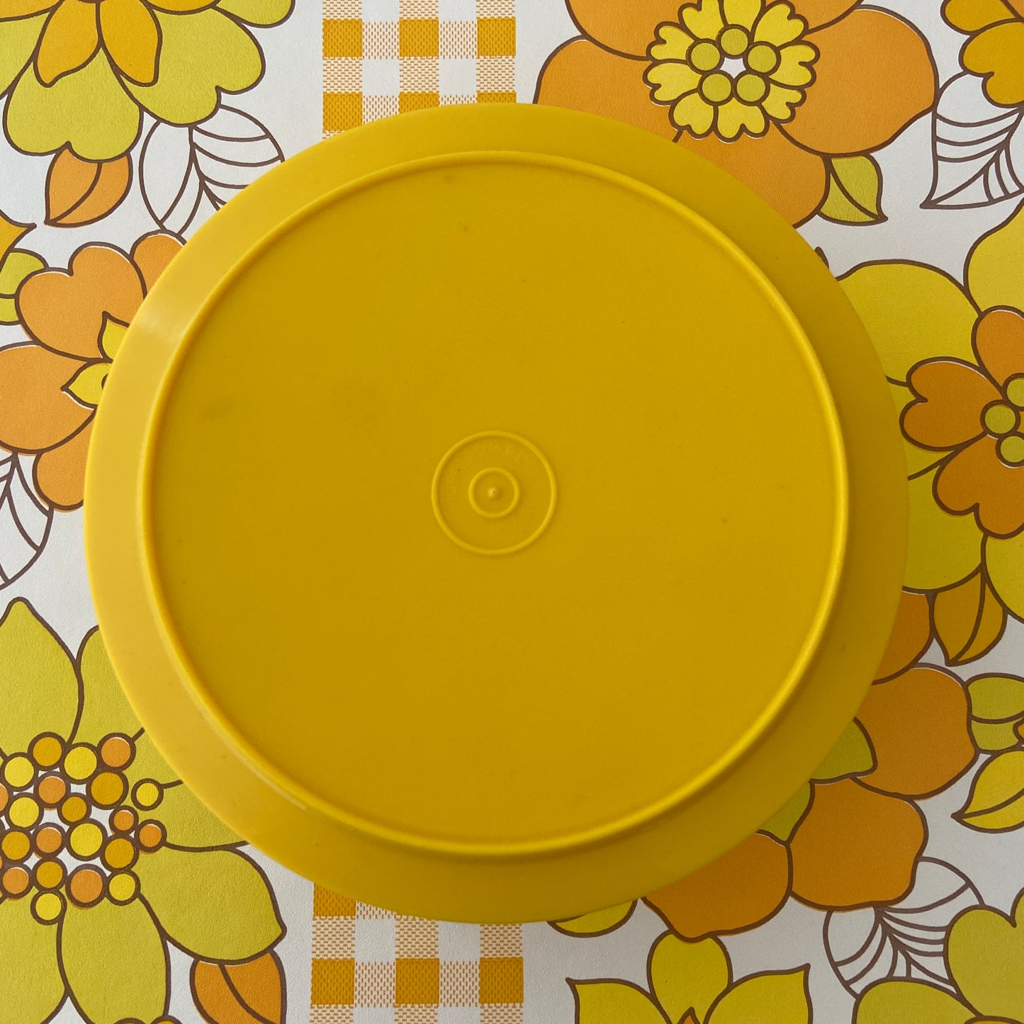 Cool Deep Tupperware Yellow Retro Kitchen Storage Container