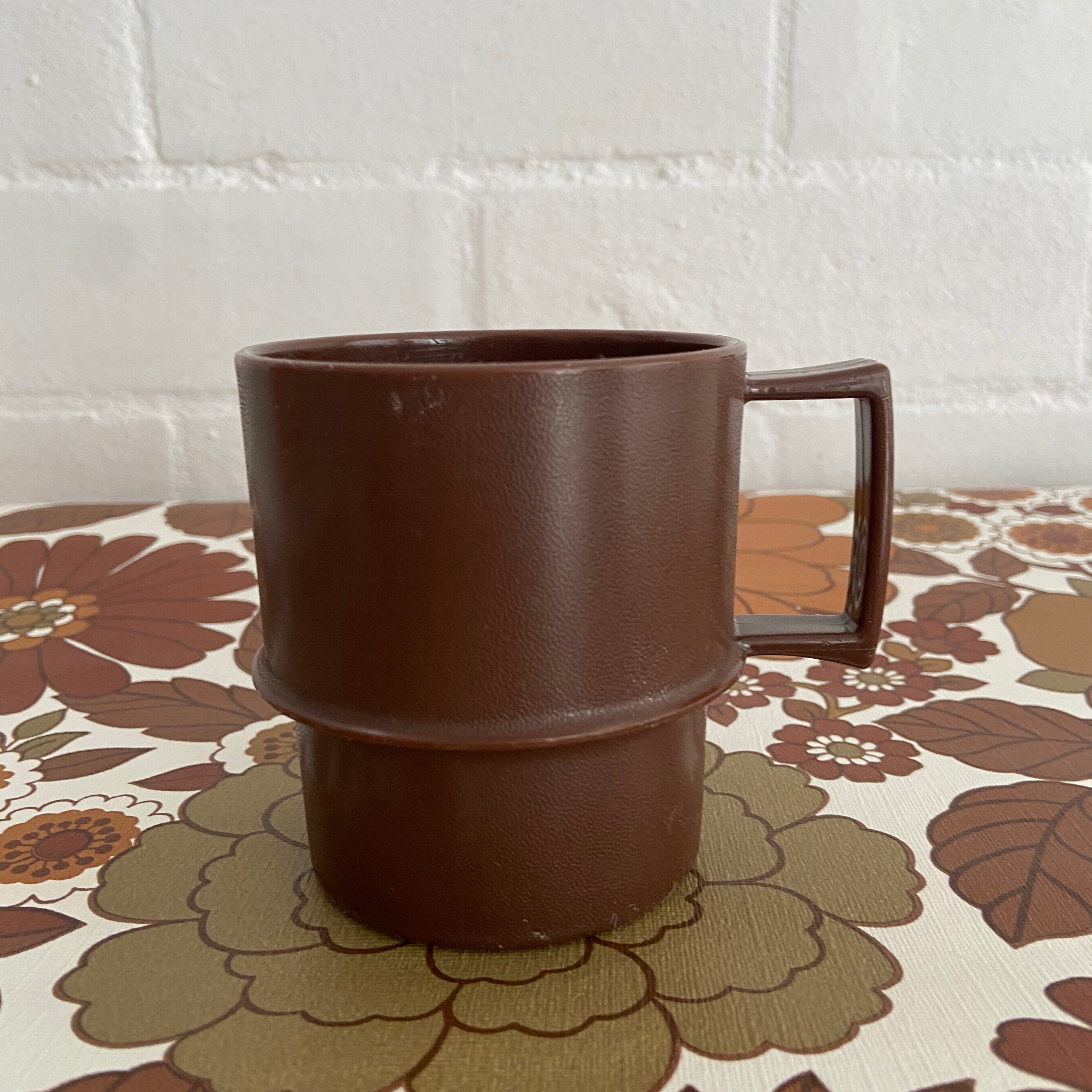 TUPPERWARE Retro Cup Caravan Camping VINTAGE 70's Brown