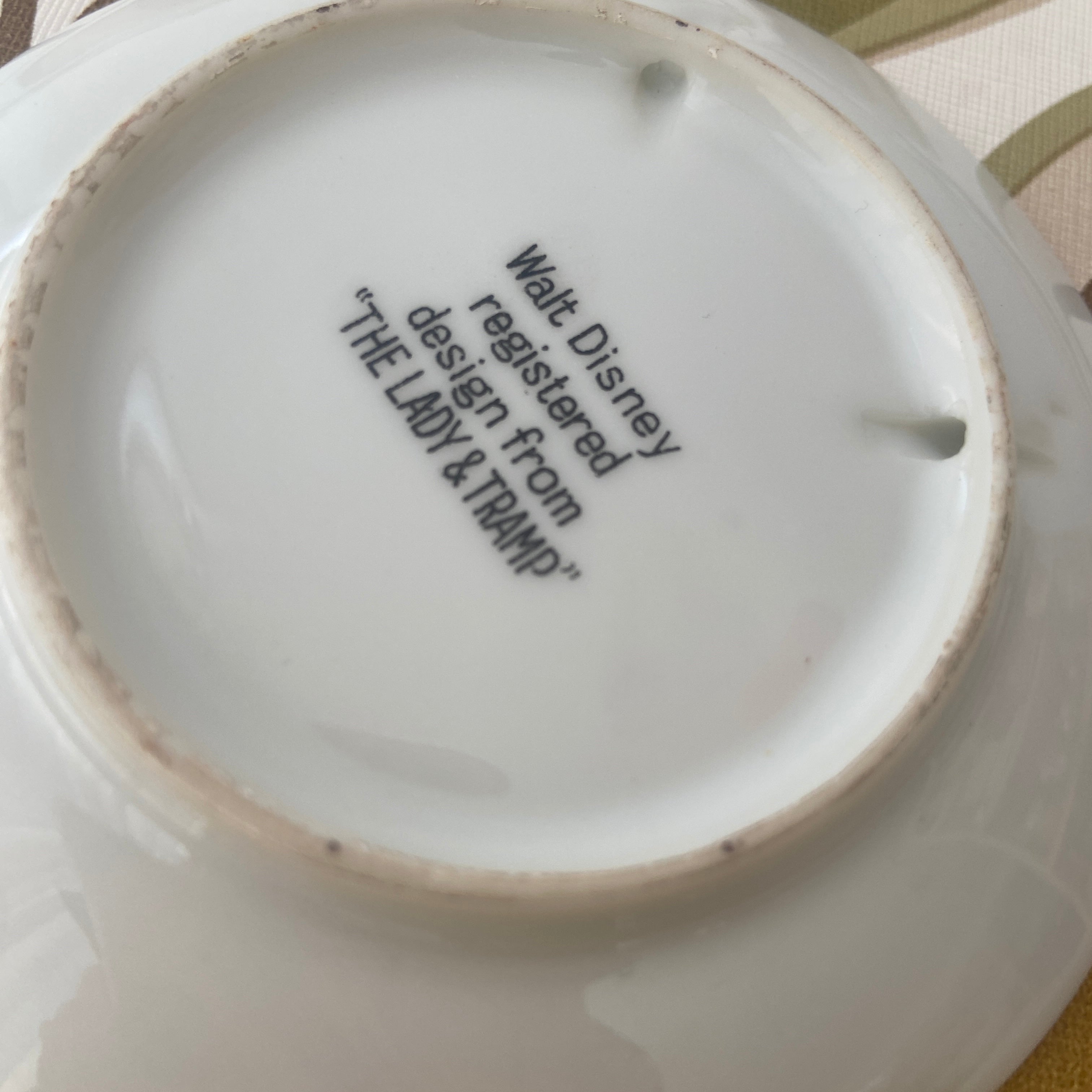 WALT Disney The Lady & The Tramp PLATE Vintage – Pink Peacock