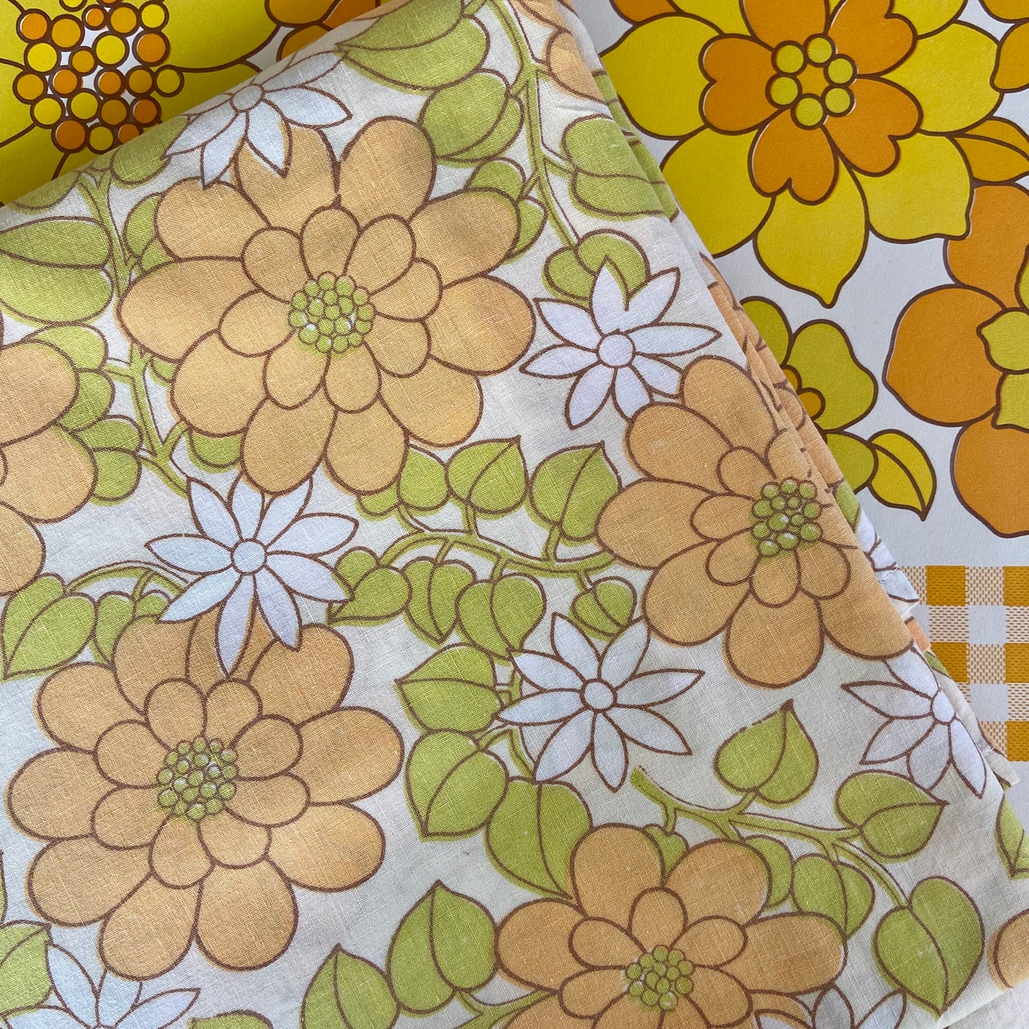 RETRO Floral 70's COTTON Sheet LOVELY Fabric Craft QUILTING