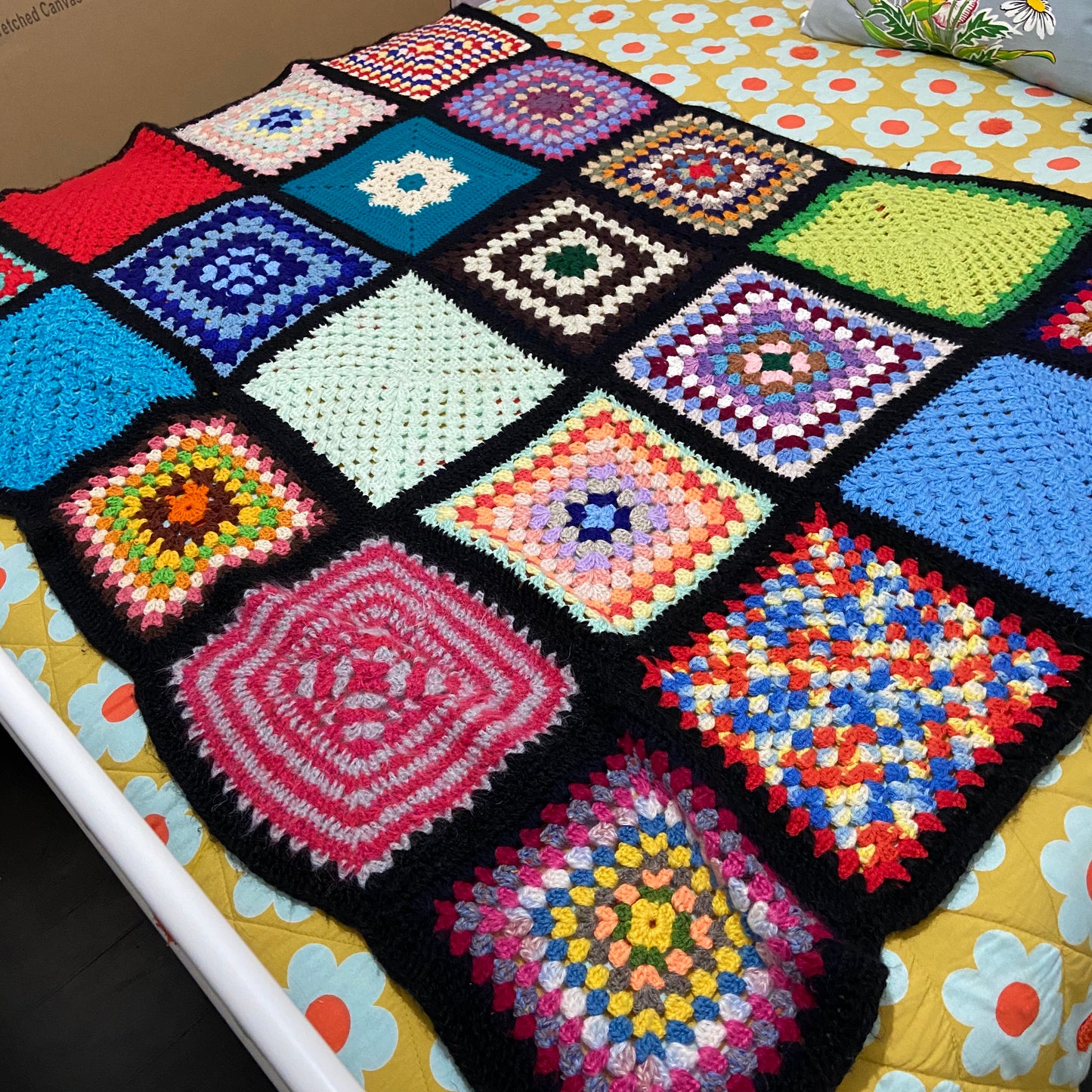 Lovely Retro Crochet Granny Square BLANKET Great Colours