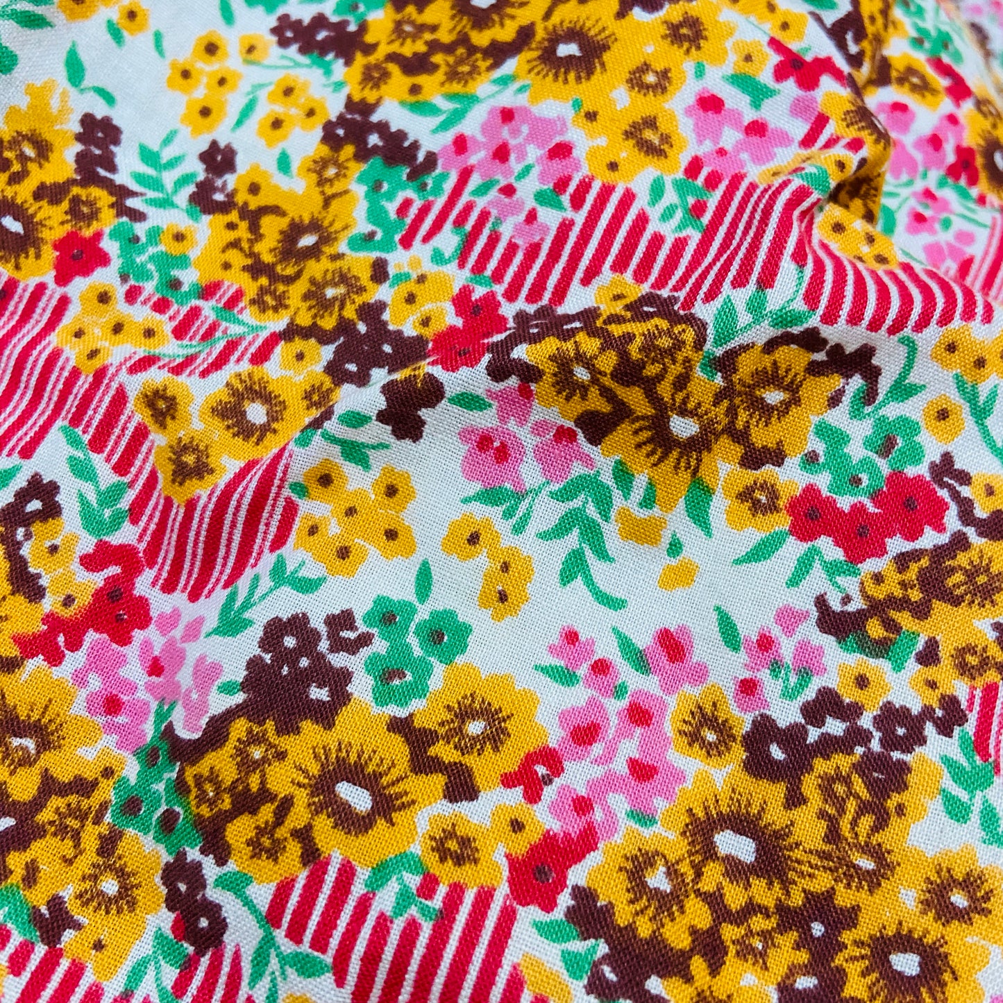 Floral LARGE Vintage Quilt FLORAL 50's Cotton & Satin Fabric
