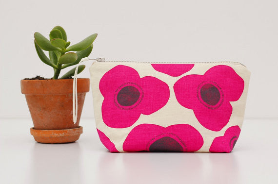 Poppies Pouch - Perfect Clutch Make Up Bag - Pink Peacock
 - 1