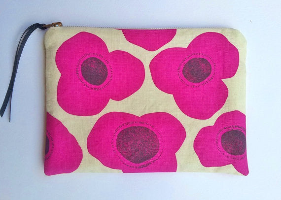 Poppies Pouch - Perfect Clutch Make Up Bag - Pink Peacock
 - 3